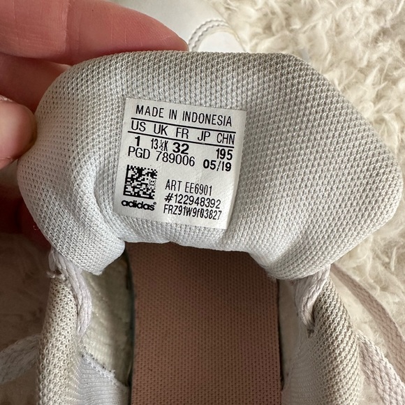 Adidas lace-ups. Kids size 1 - Picture 4 of 6